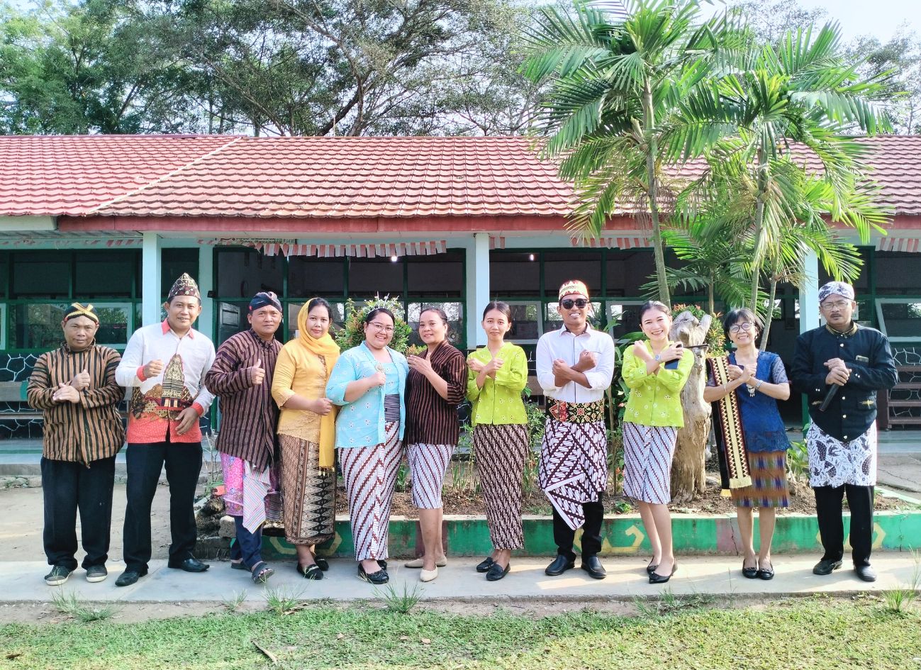 Mengulik Semarak Sumpah Pemuda: Merayakan dengan Bangga di SD Xaverius Gunung Batin Baru!